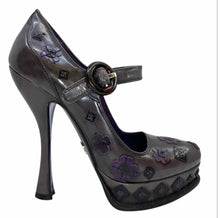Load image into Gallery viewer, PRADA Size 7 Purple Leather Floral Pumps
