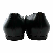 Load image into Gallery viewer, CHANEL Leather Flats | 9

