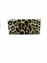 Load image into Gallery viewer, ROGER VIVIER Black &amp; Beige Clutch
