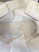 Load image into Gallery viewer, BOTTEGA VENETA Beige Leather Handbag

