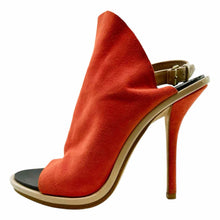 Load image into Gallery viewer, BALENCIAGA Suede Sandals | 7.5
