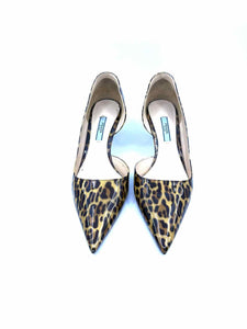 PRADA Size 9 Brown, Camel Patent Leather Solid Pumps