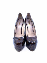 Load image into Gallery viewer, YVES SAINT LAURENT Size 7 Brown Patent Leather Pumps
