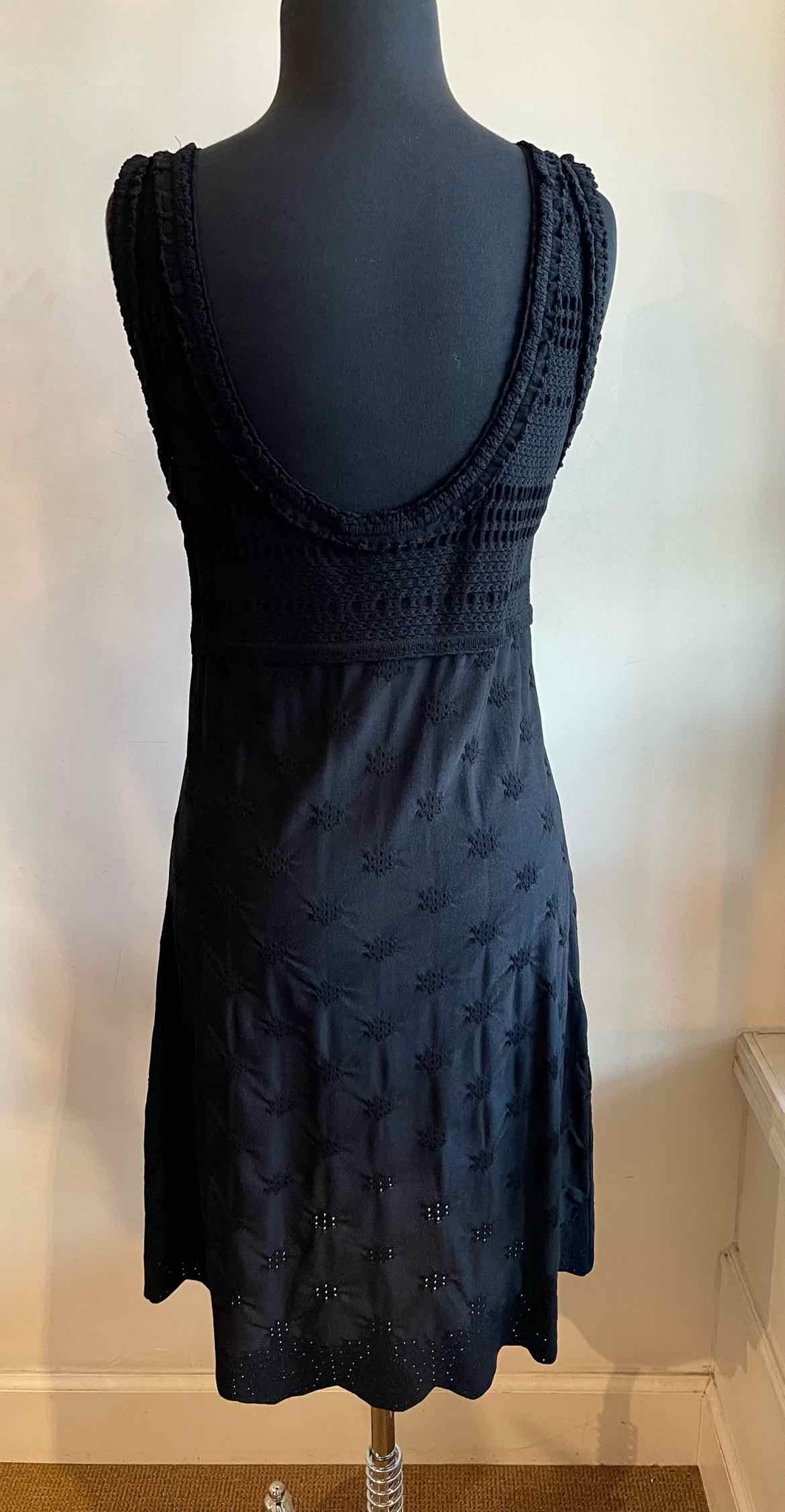 CHANEL Size 40 Black Dress – Labels Luxury