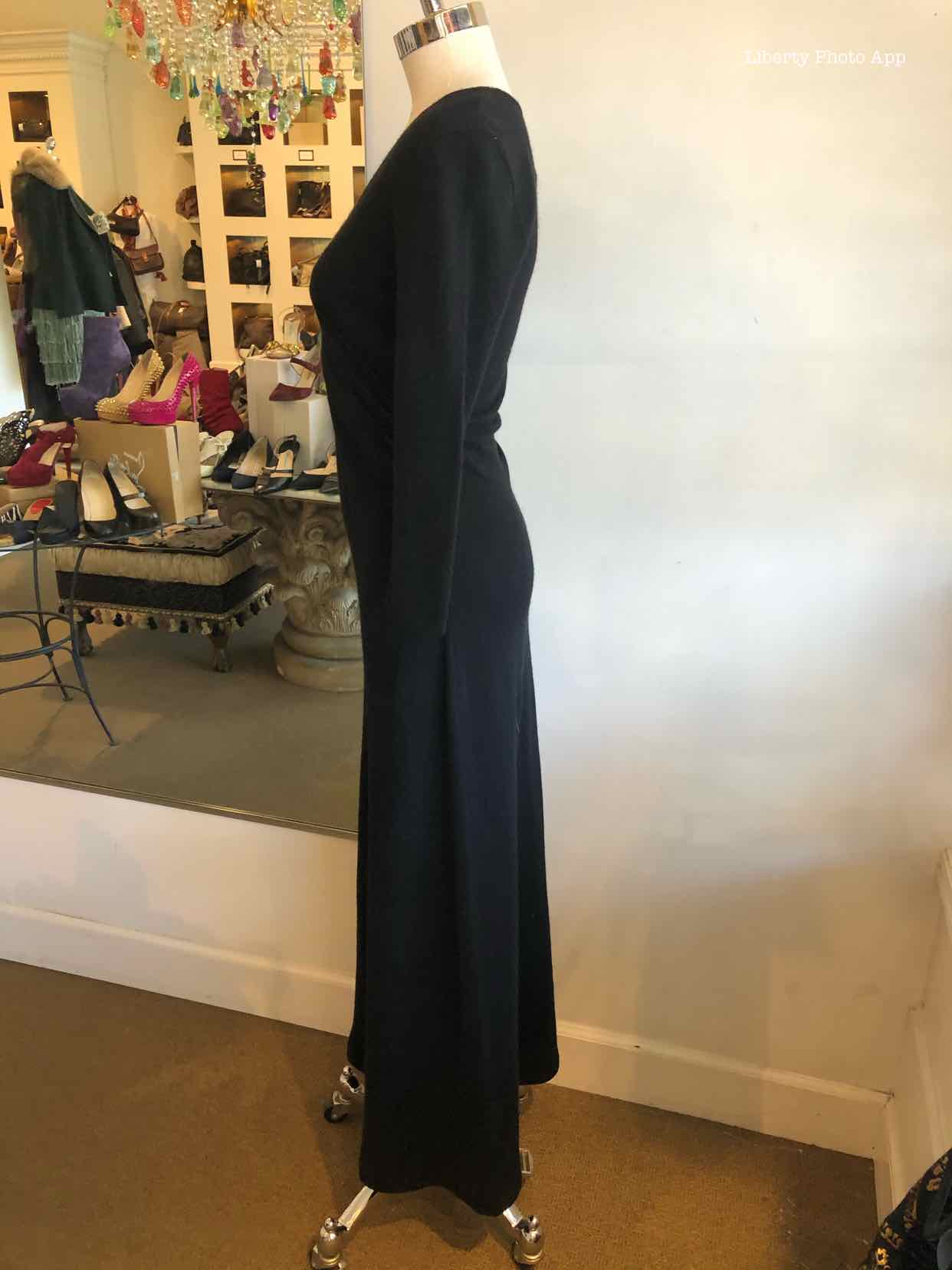 RALPH LAUREN Size M Black Cashmere Solid Dress – Labels Luxury RALPH LAUREN Size M Black Cashmere Solid Dress – Labels Luxury