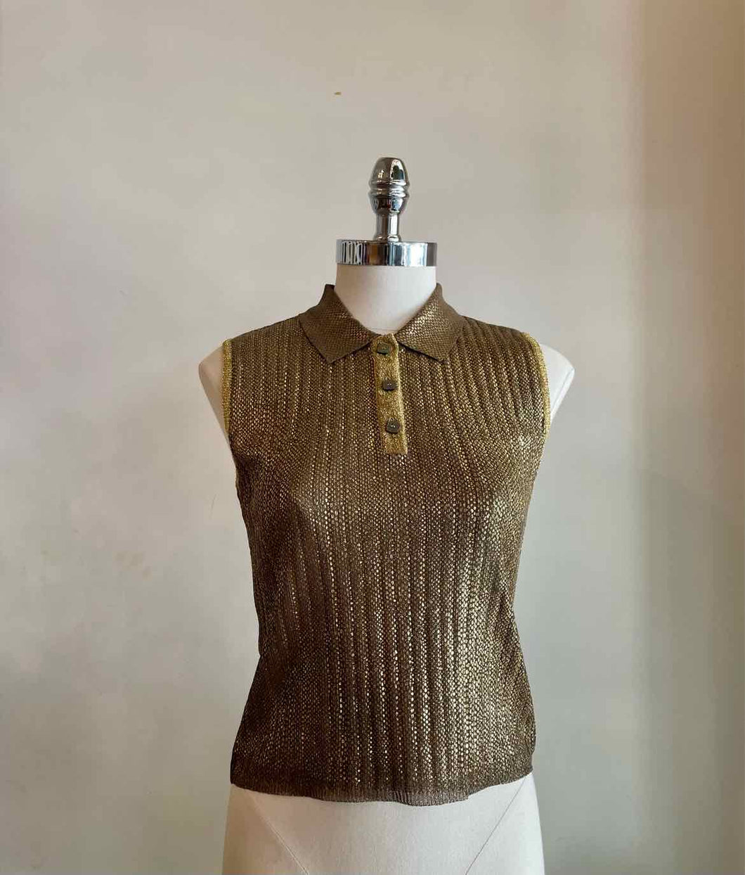 CHANEL Size 2 Gold Blouse