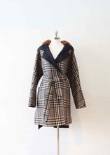 Load image into Gallery viewer, MAX MARA Size 12 Black &amp; beige Coat
