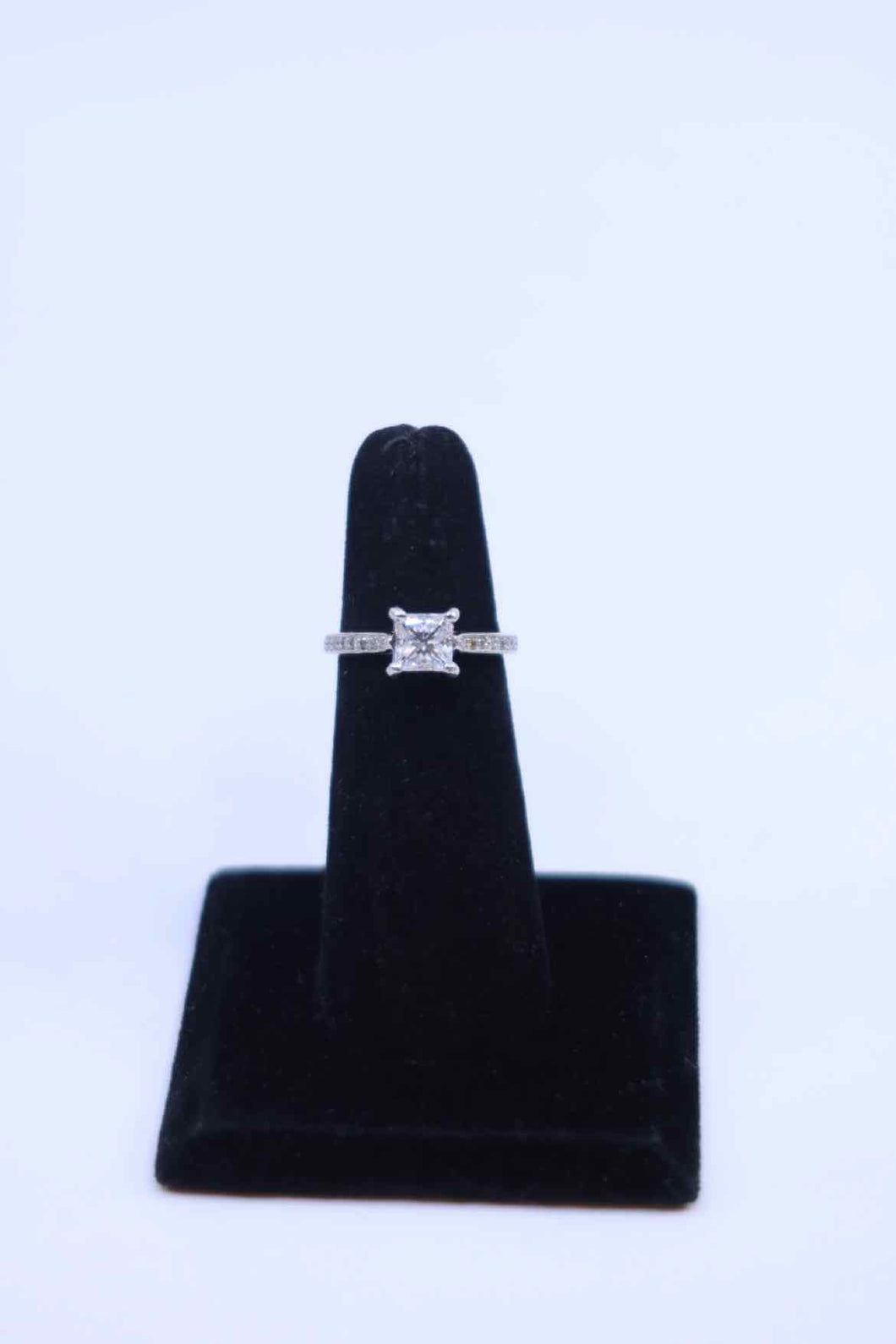 Fine Jewelry White Gold Ring