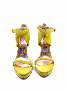 VIKTOR & ROLF Size 9.5 Yellow Suede Sandals