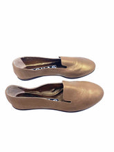 Load image into Gallery viewer, ROCHAS Size 6.5 Copper Leather Flats
