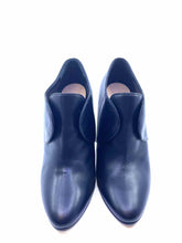 Load image into Gallery viewer, VIONNET Size 10 Black, Cream Leather Ankle Boot
