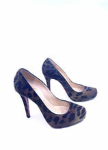 Load image into Gallery viewer, CHRISTIAN LOUBOUTIN Size 9 Black &amp; Brown PONY HAIR Pumps
