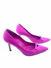 Load image into Gallery viewer, MANOLO BLAHNIK Size 9.5 Pink Pumps
