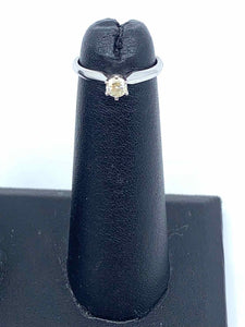 Fine Jewelry White Gold Solitaire Ring
