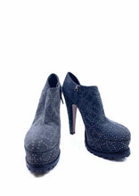 Load image into Gallery viewer, ALAIA Size 7.5 Grey Suede Studs Boots

