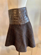 Load image into Gallery viewer, CHANEL Size 2 Brown Leather Skirt
