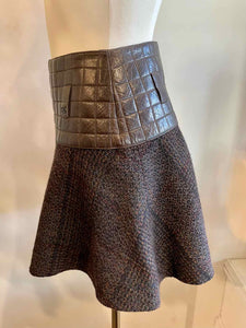 CHANEL Size 2 Brown Leather Skirt