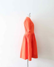 Load image into Gallery viewer, OSCAR DE LA RENTA Size M Red Dress
