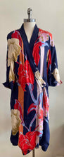 Load image into Gallery viewer, ETRO Size 2 Navy &amp; Red Robe
