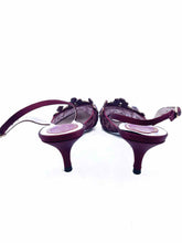 Load image into Gallery viewer, RENE CAOVILLA Size 11 Maroon Lace Crystals Slingback
