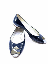 Load image into Gallery viewer, CHANEL Size 7.5 Black Patent Leather Flats
