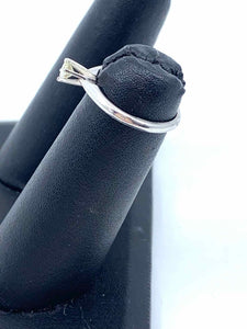 Fine Jewelry White Gold Solitaire Ring