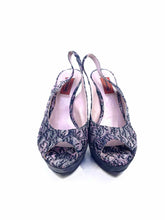 Load image into Gallery viewer, MISSONI Size 7 Pink Knit Sling back
