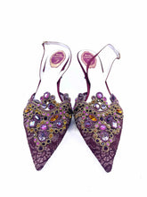 Load image into Gallery viewer, RENE CAOVILLA Size 11 Maroon Lace Crystals Slingback

