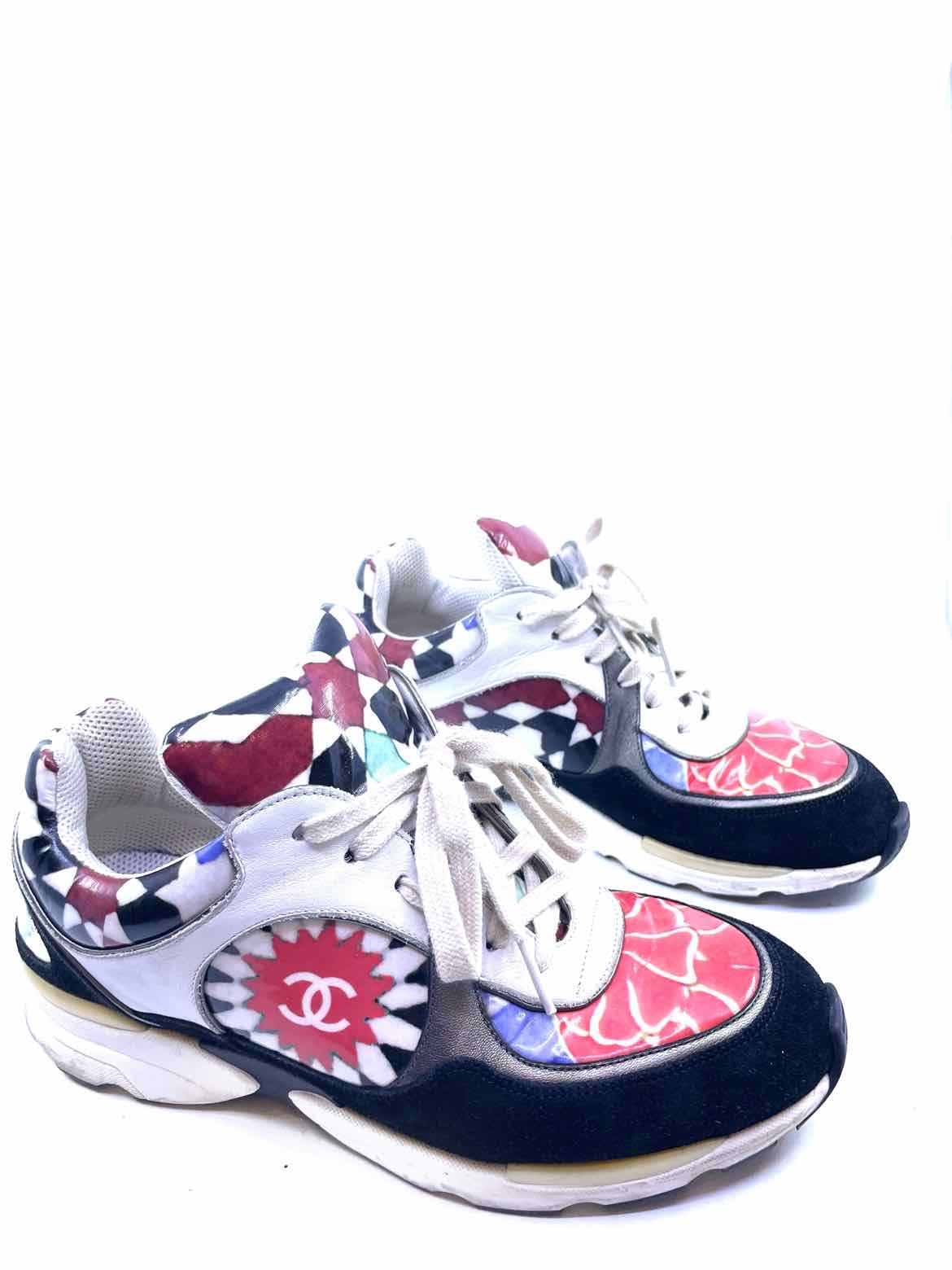 Chanel CC Logo White Pink Trainers Sneakers High top at 1stDibs